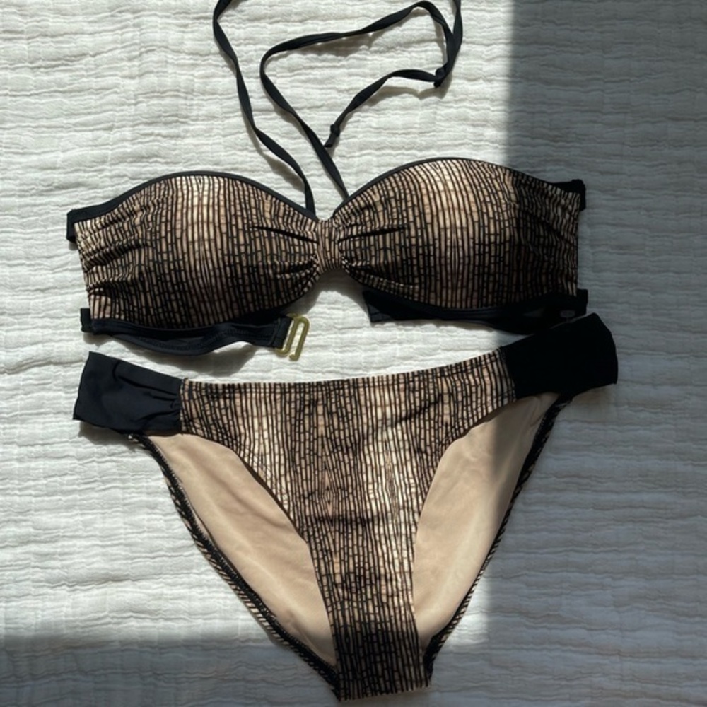 NWOT TART SWIM in size M, strapless/ neck tie top, unique pattern, black brown